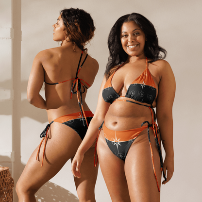 String Bikini mit All-Over-Druck NORÐR Clothing